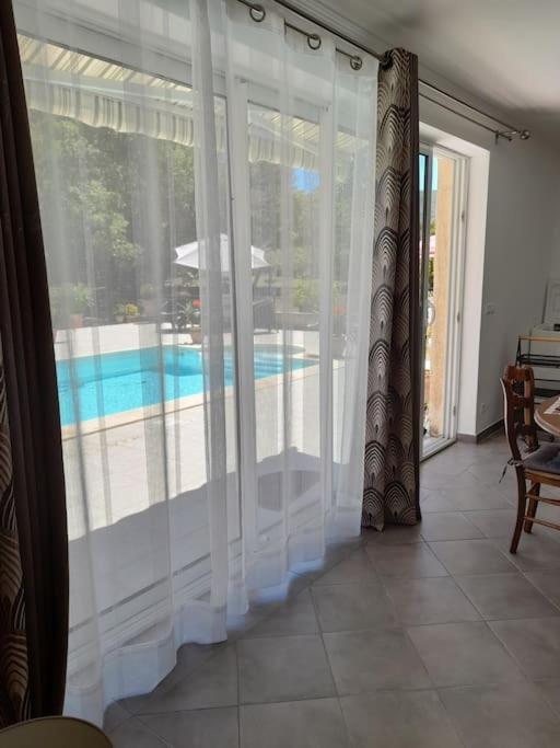 Villa Le Bosquet En Luberon. Ménerbes Extérieur photo