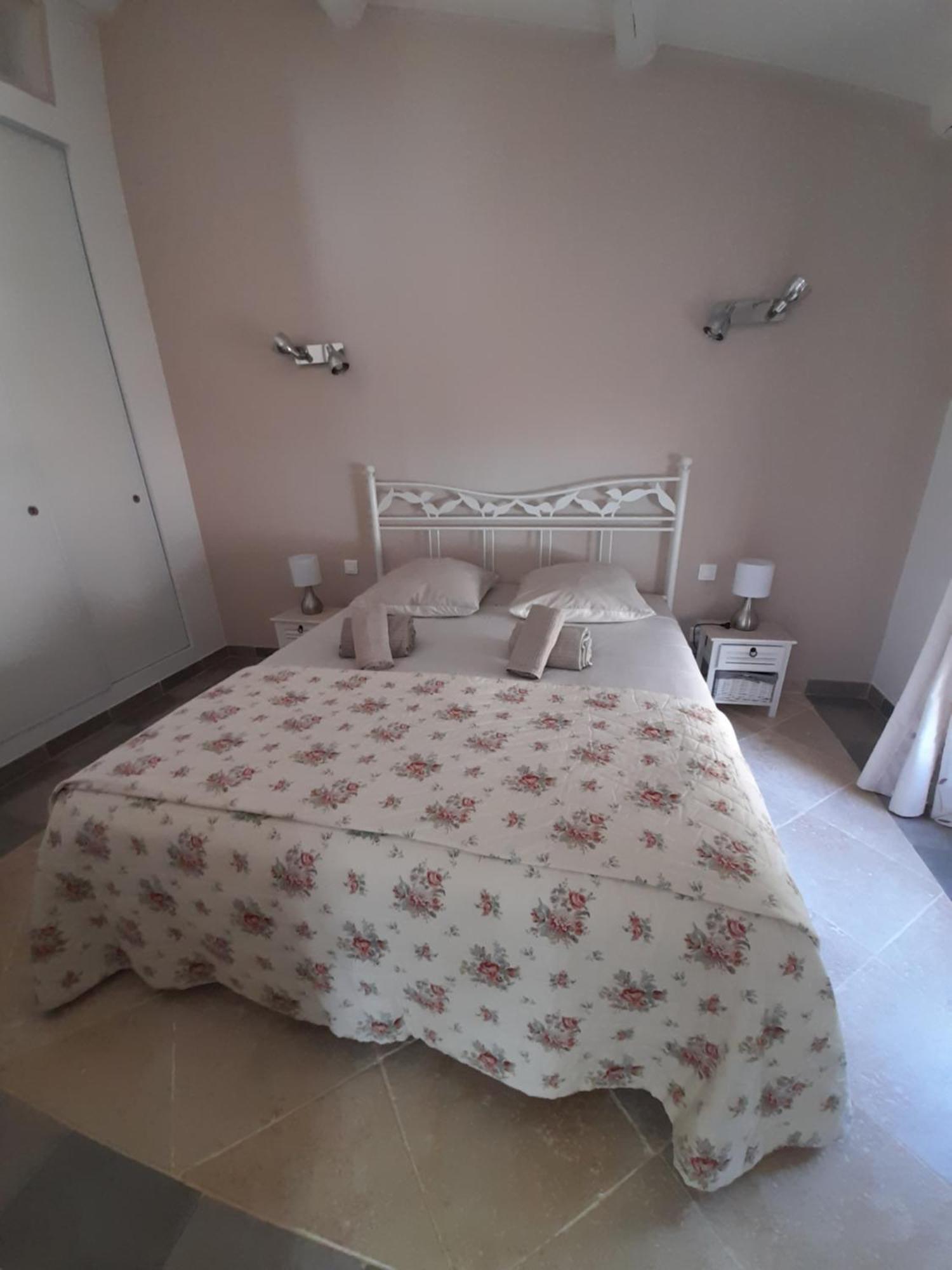 Villa Le Bosquet En Luberon. Ménerbes Extérieur photo